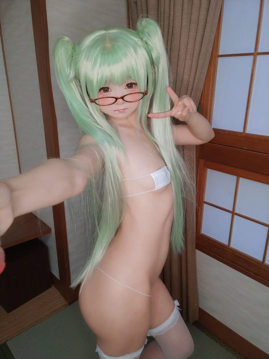 软妹摇摇乐（摇摇乐yoyo）_初音未来_Miku_127P_224MB tg@simisebaisi 【丝足阁】027.webp